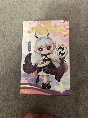 Rolife Butterfly Fairy Figurine - Purple & White